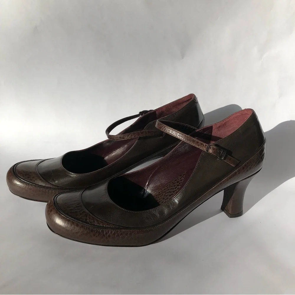 Vintage Via Spiga Made in Italy Leather Mary Jane Pumps Brown 9.5M